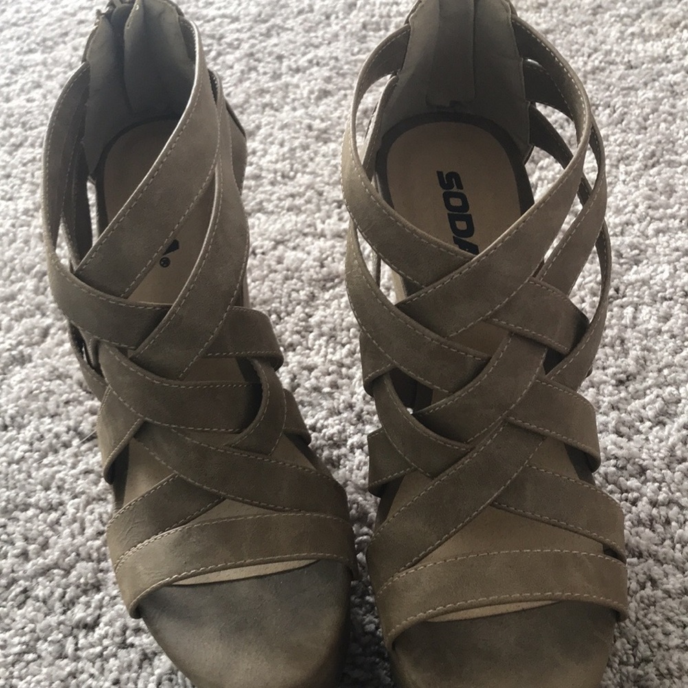 Soda Brand Wedges